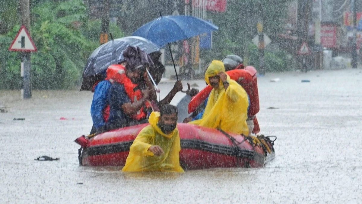 কেরলে বন্যায় মৃত ২৫, অসমে মৃতের সংখ্যা বেড়ে ৮৭, বিপর্যস্ত ওড়িশায় ৬ জনের মৃত্যু