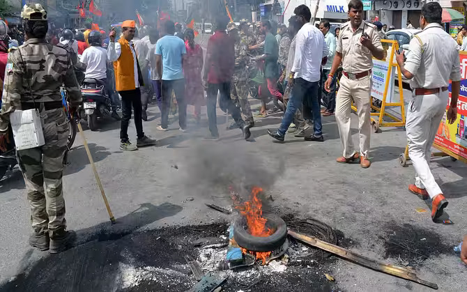 পড়ুয়াদের ওপর লাঠিচার্জের প্রতিবাদে মঙ্গলবার ঝাড়খণ্ড বন্‌ধের ডাক বিজেপির, বিধানসভা অভিযানে এবিভিপি