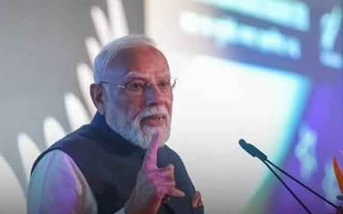 ধারা ৩৭০ অবলুপ্তির সাত বছর ! জম্মু-কাশ্মীর-লাদাখে ‘উন্নয়ন’-এর দাবি প্রধানমন্ত্রীর, ভিন্ন মত ওমর-মেহবুবার