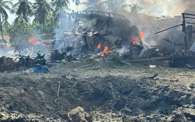 মায়ানমারের জুন্টা সেনার ভয়ংকর এয়ারস্ট্রাইক ! বিদ্রোহী অধ্যুষিত রাখাইনে নিহত ৪৯