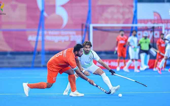তীব্র উত্তেজনাপূর্ণ ম্যাচে পাকিস্তানকে হারিয়ে এশিয়ান গেমসে হকি ফাইনালে ভারত
