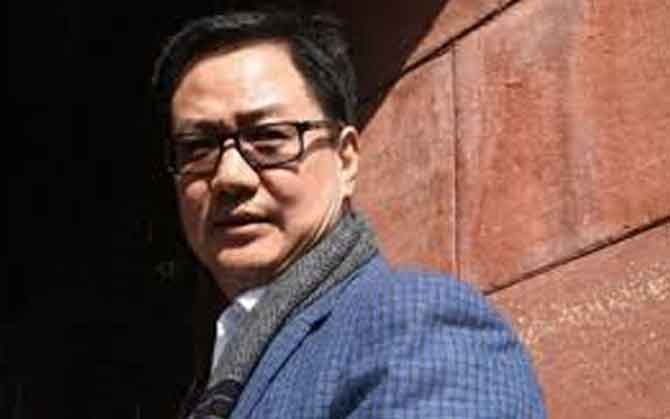 জনগণের কাছে ক্ষমা চাক ‘হাত’, অরুণাচল বিতর্কে উষ্মা রিজিজুর