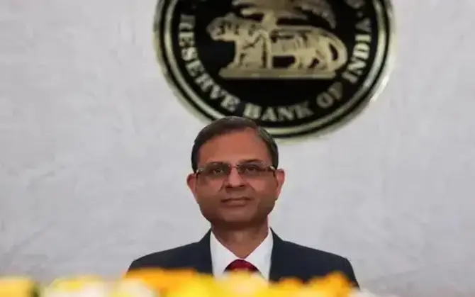 প্রায় চার বছর পর ‘রেপো রেট’ বৃদ্ধির ঘোষণা আরবিআই-এর, উৎসবের মরসুমে বাড়ি-গাড়ির ঋণ আরও দামি ?
