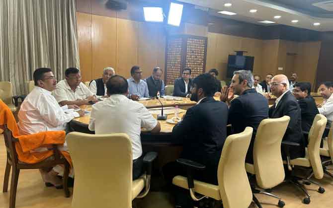 বাংলায় বিনিয়োগ বার্তা, মুখ্যমন্ত্রীর সঙ্গে বৈঠক রিলায়েন্স ইন্ডাস্ট্রির